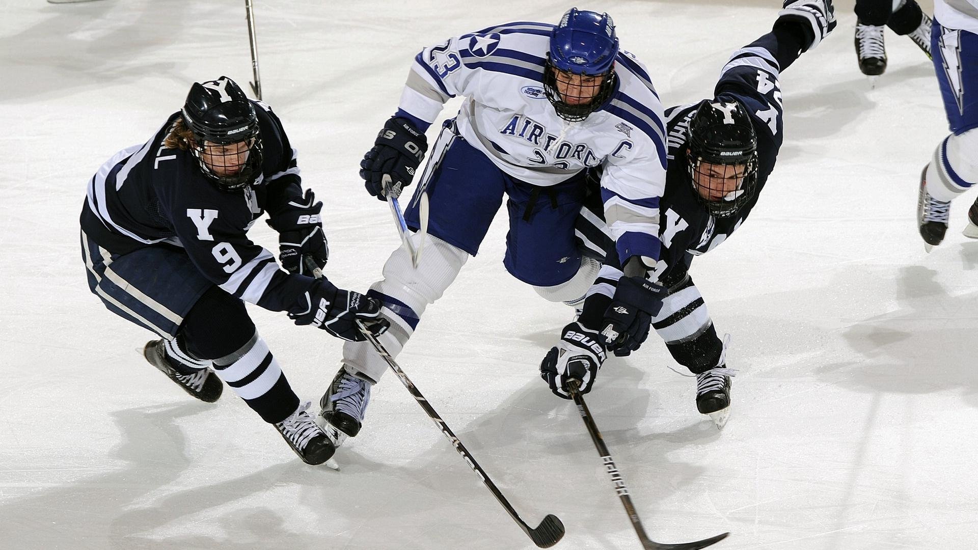 中超惊现鲁能同学会!李霄鹏韩鹏李金羽,师兄弟变对手,山东鲁能主帅李霄鹏
