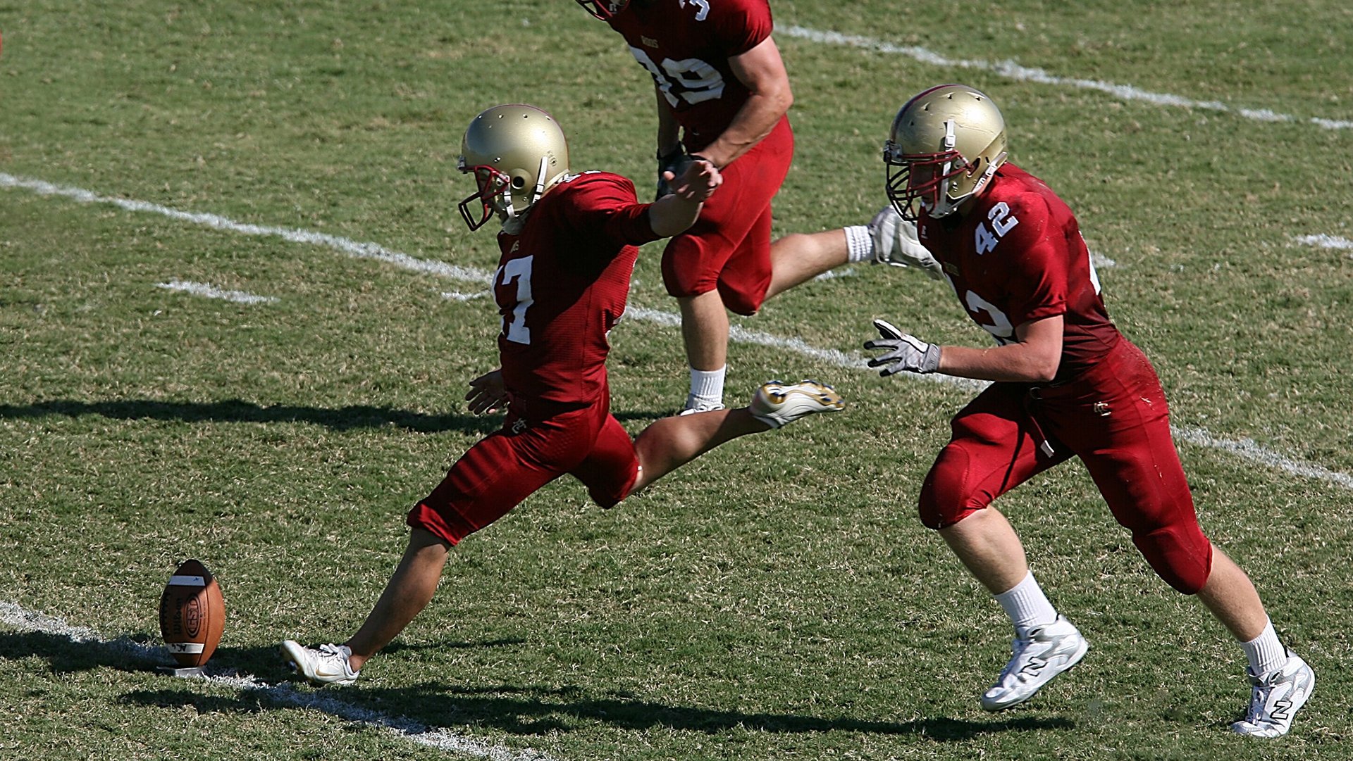 布隆迪足球青少年训练营吸引众多小将,布隆迪联赛