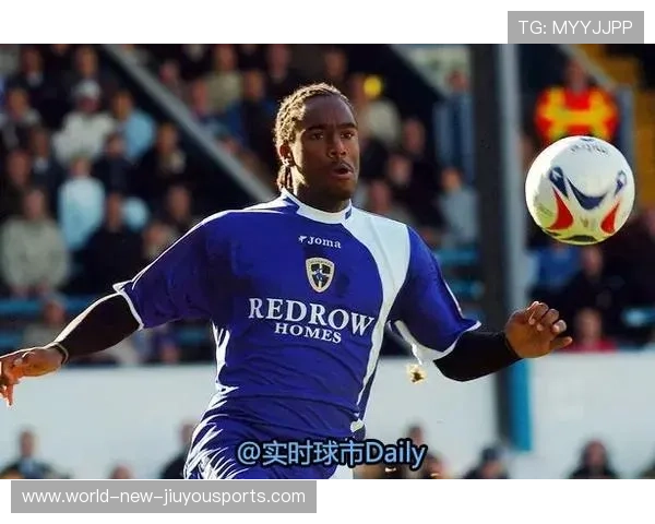 足球少年打入神仙球教练吓哭